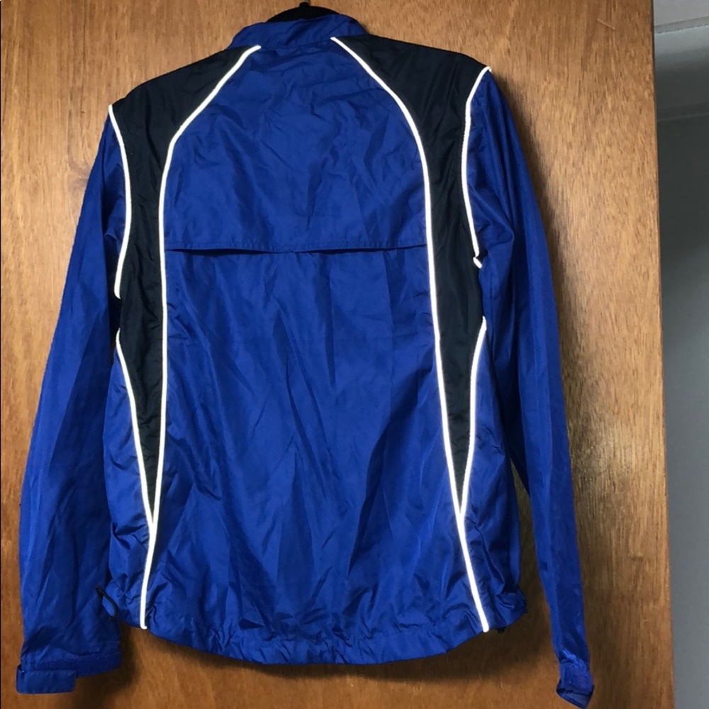 Running Room Jacket - Picture 4 of 4